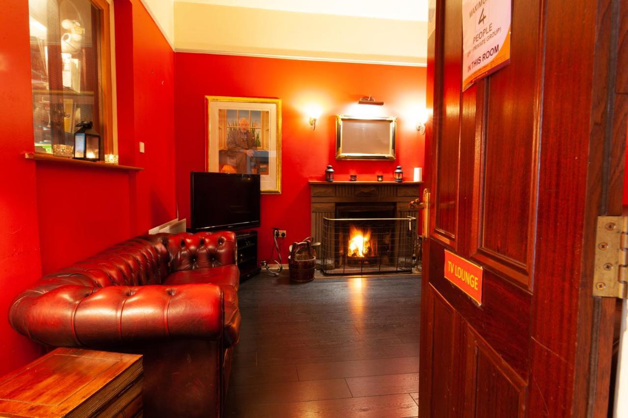The Burren Hostel - Sleepzone Lisdoonvarna Exterior photo